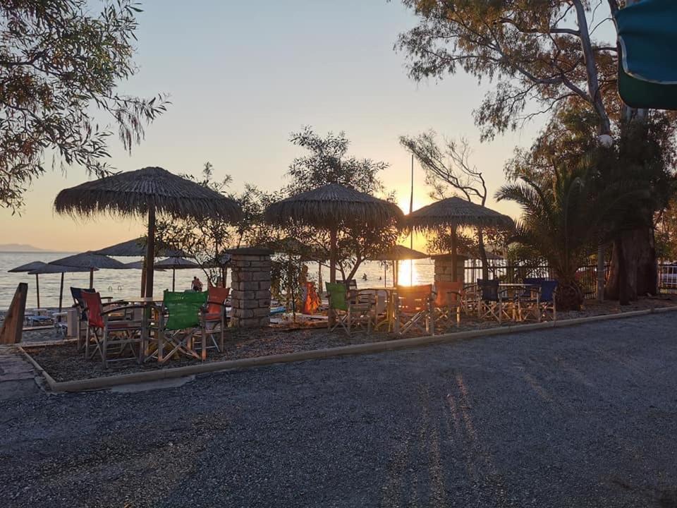 איגומניטסה Camping Drepanos מראה חיצוני תמונה