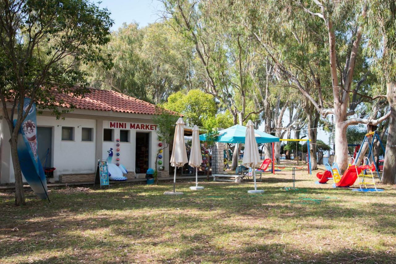 מלון איגומניטסה Camping Drepanos מראה חיצוני תמונה